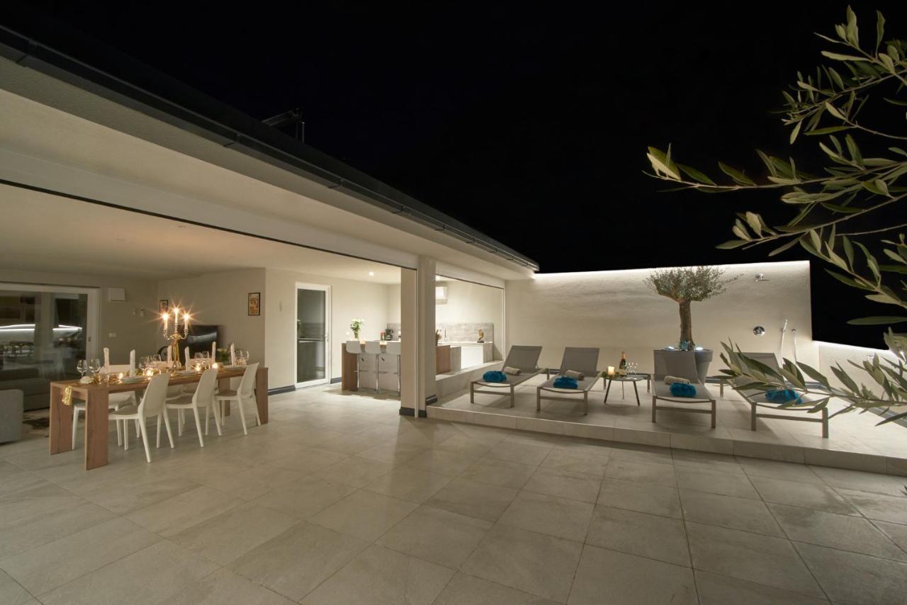 Penthouse & Garden - Luxury Apartment Postal / Burgstall ภายนอก รูปภาพ